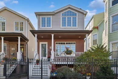 (private lake, pond, creek) Home For Sale in Chicago Illinois
