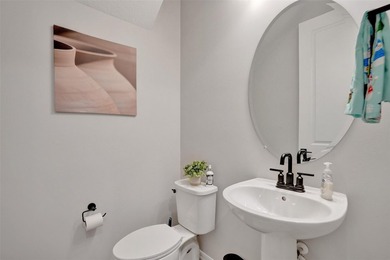 OWNER HAS MOVED -BEST DEAL - Quietest street - no through - photo 21