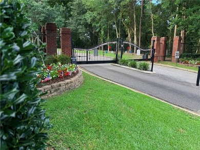 Welcome to the gated community of Spring Lake in West Mobile! - photo 3