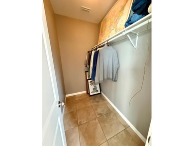 This gorgeous 5 bedroom, 3.5 bath home with a bonus room offers - photo 40
