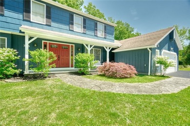 Welcome to this absolutely stunning, meticulously maintained - photo 2