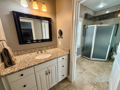 This gorgeous 5 bedroom, 3.5 bath home with a bonus room offers - photo 42