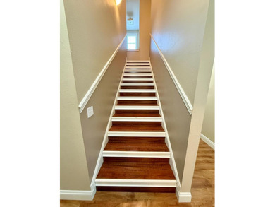 This gorgeous 5 bedroom, 3.5 bath home with a bonus room offers - photo 48