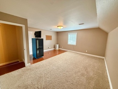 This gorgeous 5 bedroom, 3.5 bath home with a bonus room offers - photo 49