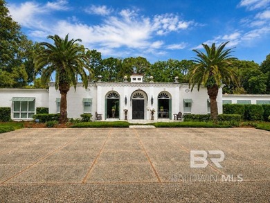 Positioned on over an acre along the 7th fairway of Lakewood - photo 1