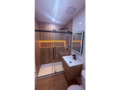 Stunning, fully gut-renovated 2 bedroom co-op. Everything brand - photo 4