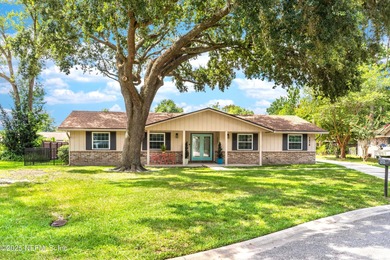 Doctors Lake Home For Sale in Orange Park Florida