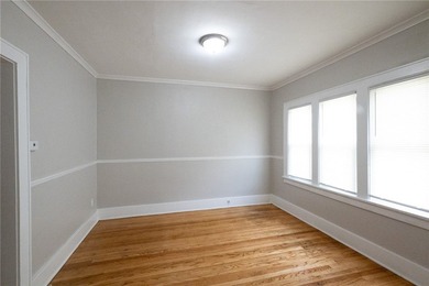 Fully vacant side-by-side duplex with over 2,200 sq ft of living - photo 13