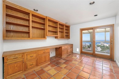 OCEAN VIEW FROM ALL ROOMS EXCEPT FRONT BEDROOM-A BUILT-IN OFFICE - photo 10