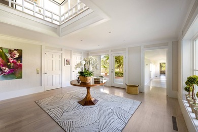 Positioned on one of the most coveted oceanfront lanes in - photo 4