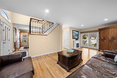 Welcome to 3 Lido Pkwy - a charming and well-maintained home - photo 7