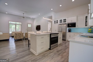 Welcome to your own private paradise! Tucked away on 25 - photo 11