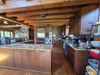 Exceptional opportunity to own a private country estate - photo 20