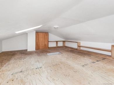 Welcome to 4004 Rombouts Ave! Unique Opportunity to own this - photo 25