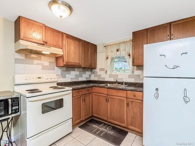 Welcome to 4004 Rombouts Ave! Unique Opportunity to own this - photo 27