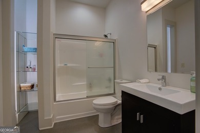 Welcome to your own private paradise! Tucked away on 25 - photo 29