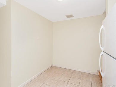 Welcome to 4004 Rombouts Ave! Unique Opportunity to own this - photo 33