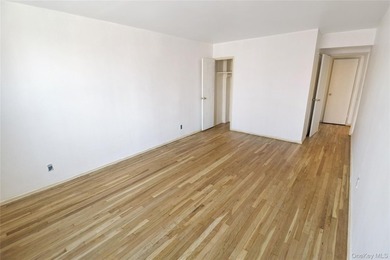 Location, location, location! Spacious one-bedroom condominium - photo 7