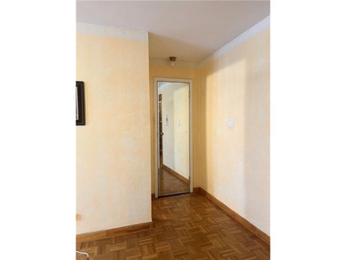 Cozy Studio in a Well-Maintained Elevator Building in prime