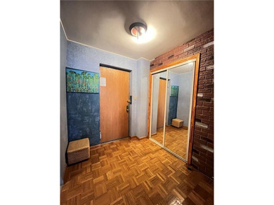 Cozy Studio in a Well-Maintained Elevator Building in prime