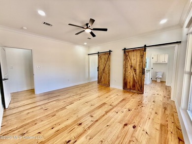 Custom waterfront new construction on 5.5+/- acres! This - photo 19