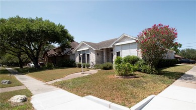 The home is ready for new owner. Spacious home with 3 car garage - photo 20