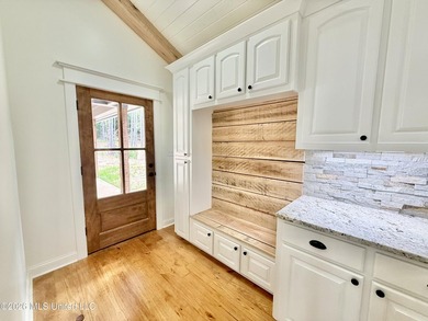 Custom waterfront new construction on 5.5+/- acres! This - photo 20