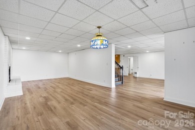 Experience spectacular long-range main channel views of Lake - photo 29