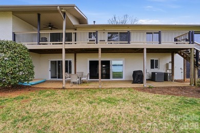 Experience spectacular long-range main channel views of Lake - photo 36