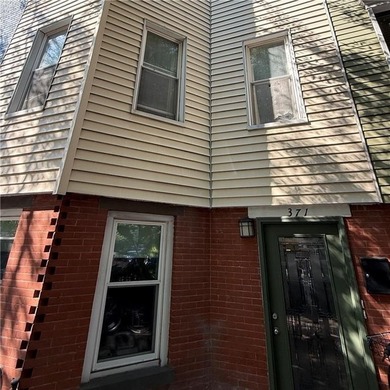 Charming two-family townhouse in Park slope Brooklyn. Discover - photo 3