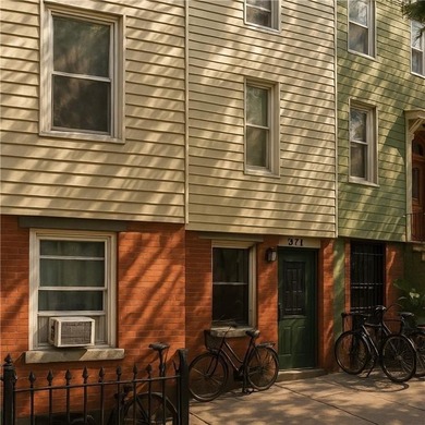 Charming two-family townhouse in Park slope Brooklyn. Discover - photo 4