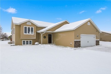 Lake Wissota Home Active Under Contract in Chippewa Falls Wisconsin