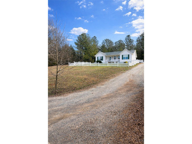 This beautiful single-family ranch offers a desirable