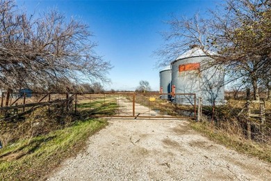 (private lake, pond, creek) Acreage For Sale in Farmersville Texas