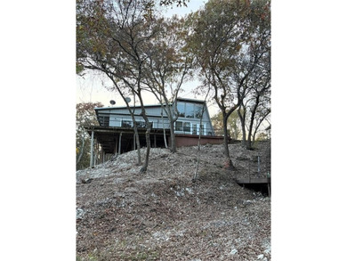 Moss Lake Home For Sale in Gainesville Texas