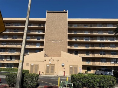 Crystal Lake - Broward County Condo For Sale in Deerfield Beach Florida