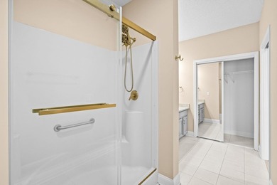 Welcome to this beautifully maintained, move-in-ready home - photo 22