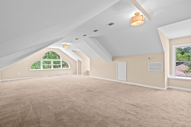 Welcome to this beautifully maintained, move-in-ready home - photo 25