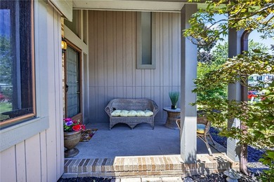 Welcome to 155 Moorland Drive! This beautifully updated - photo 6