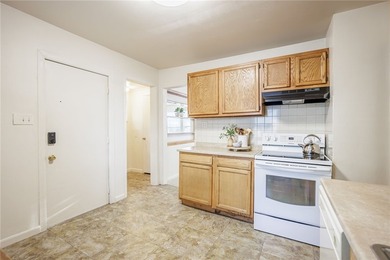 Welcome to 77 Boxart Street! A turnkey 4-bedroom/1.5-bath - photo 13
