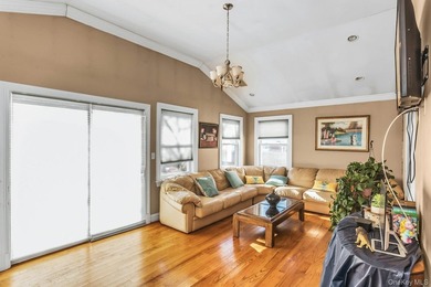 Welcome to this beautiful Colonial-style home located in the - photo 15