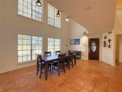 MOTIVATED SELLER! BRING AN OFFERS! This classic-style 2-story - photo 16