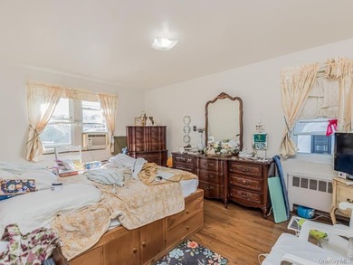 Welcome to this exceptional legal two-family semidetached brick - photo 23