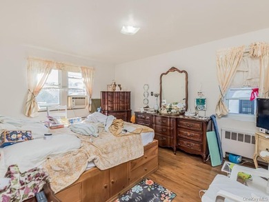 Welcome to this exceptional legal two-family semidetached brick - photo 24