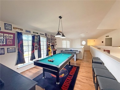 MOTIVATED SELLER! BRING AN OFFERS! This classic-style 2-story - photo 34