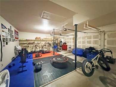 MOTIVATED SELLER! BRING AN OFFERS! This classic-style 2-story - photo 37