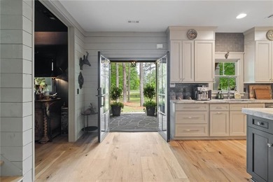 Blalock Lakes beauty with primary suite on main and effortless - photo 7