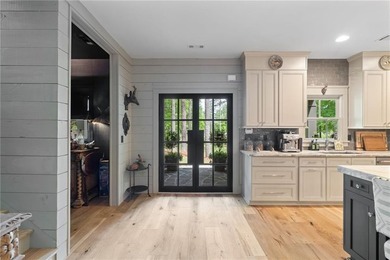 Blalock Lakes beauty with primary suite on main and effortless - photo 10