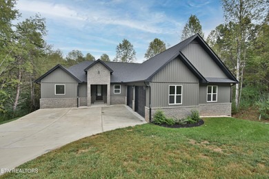 Tellico Lake Home For Sale in Loudon Tennessee