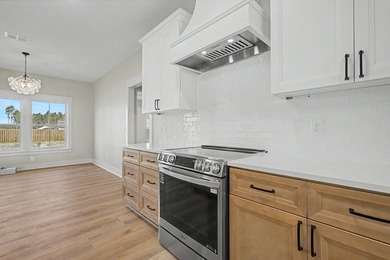 MOVE IN READY!! BUILDER OFFERING 10K TOWARDS CLOSING COST, BUY - photo 11